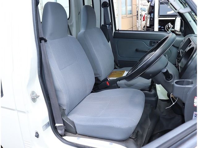 DAIHATSU HIJET truck 2011