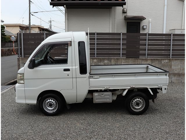 DAIHATSU HIJET truck 2011
