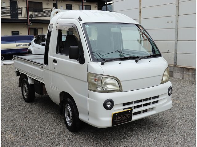 DAIHATSU HIJET truck 2011