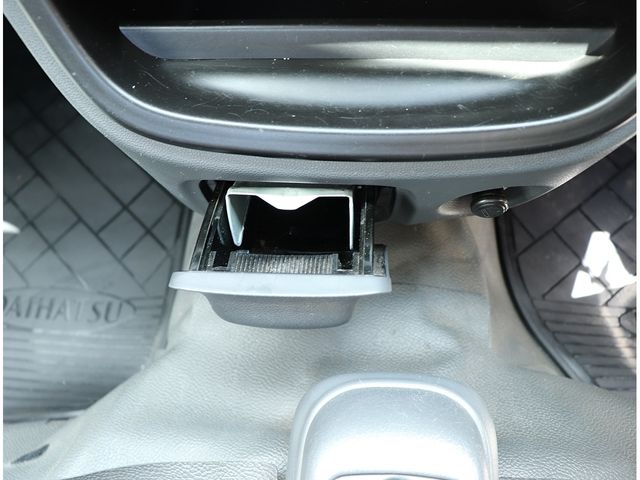 DAIHATSU HIJET truck 2011