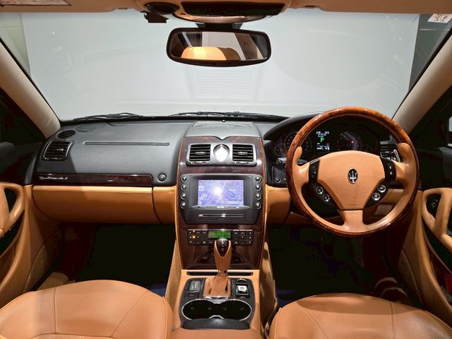 MASERATI MASERATI QUATTROPORTE 2011