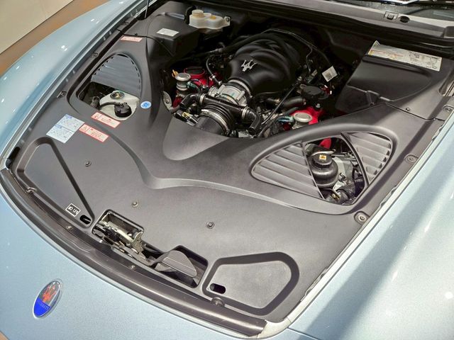 MASERATI MASERATI QUATTROPORTE 2011