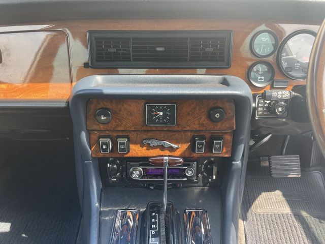 JAGUAR JAGUAR XJseries sedan 1983