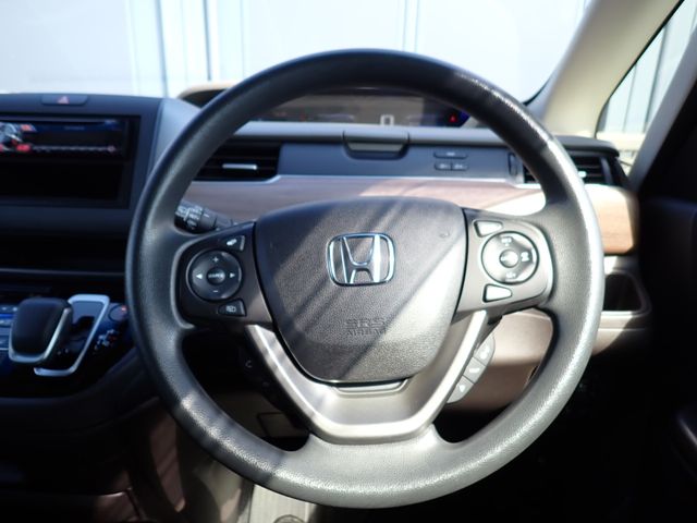 HONDA FREED HYBRID 2020