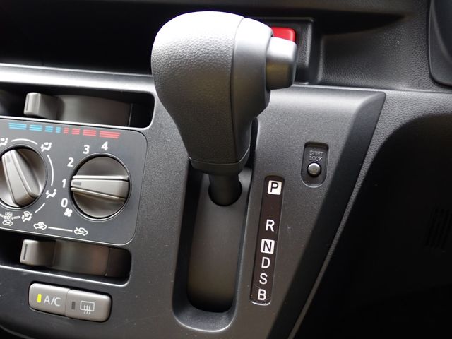 DAIHATSU MIRA e:S 2018