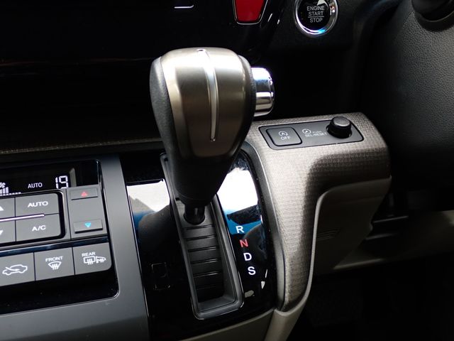 HONDA STEPWAGON 2019