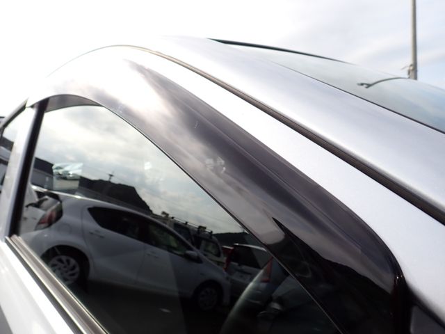 DAIHATSU MIRA e:S 2019