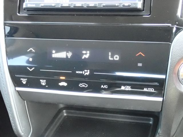 HONDA SHUTTLE HYBRID 2022