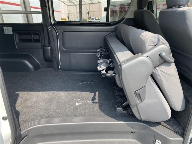 TOYOTA HIACE van 4WD 2012