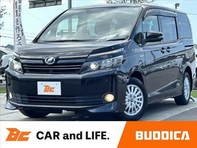 TOYOTA VOXY HYBRID 2015