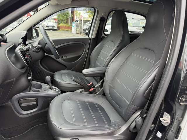 MCC SMART FORFOUR 2017