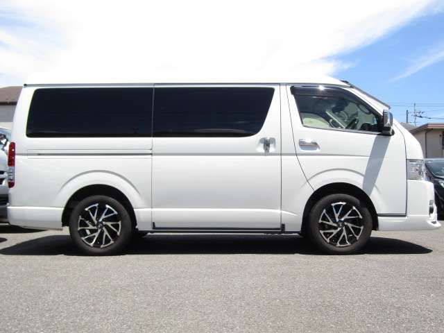 TOYOTA HIACE wagon 4WD 2021