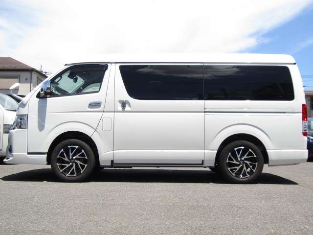 TOYOTA HIACE wagon 4WD 2021