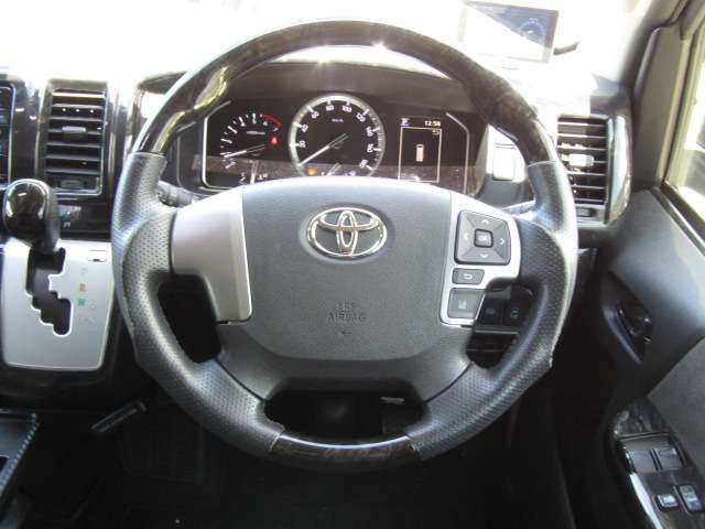 TOYOTA HIACE wagon 4WD 2021