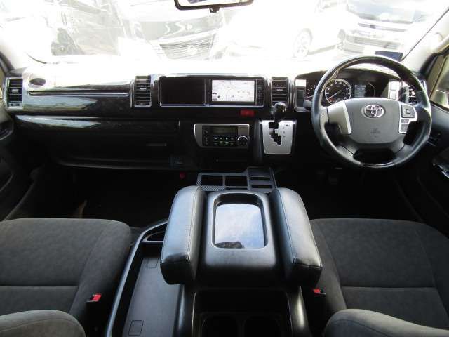 TOYOTA HIACE wagon 4WD 2021