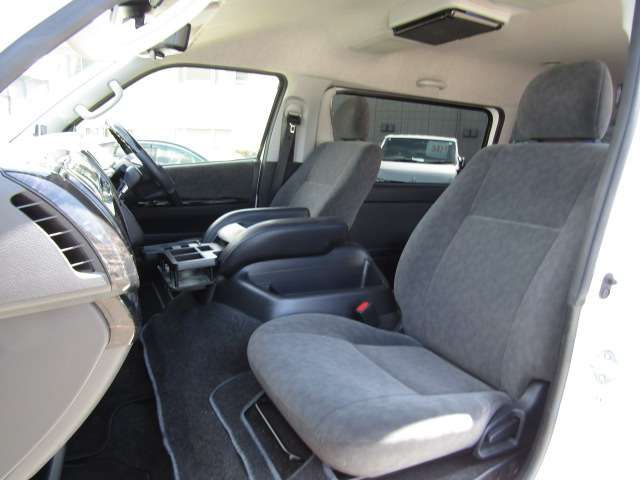 TOYOTA HIACE wagon 4WD 2021