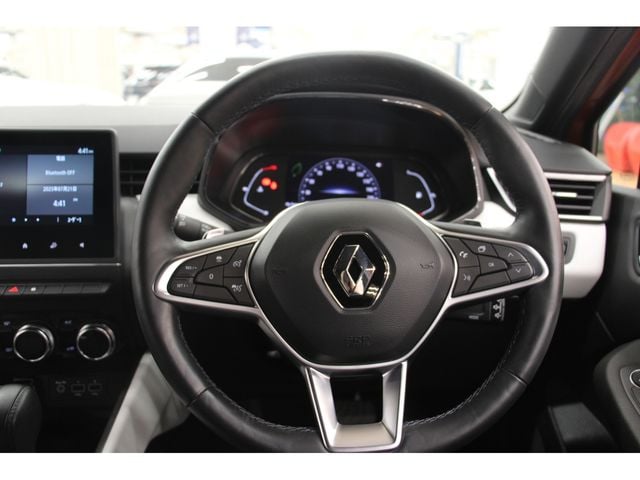 RENAULT RENAULT LUTECIA 2022