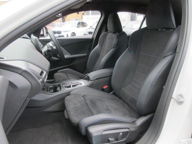 BMW BMW 1series 2025