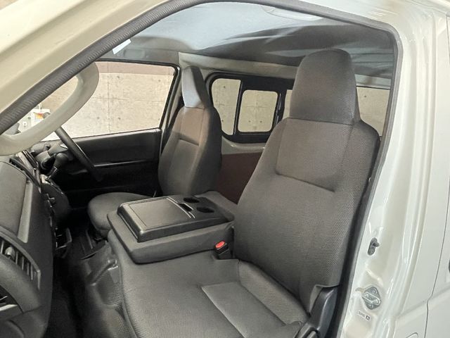 TOYOTA HIACE van 1.25t 2WD 2020