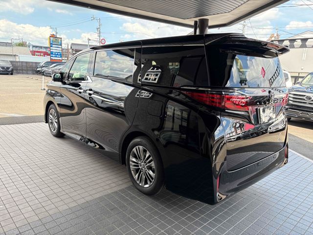 TOYOTA ALPHARD 2025