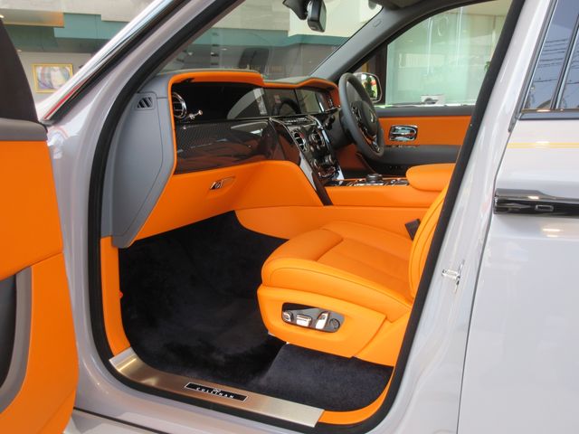 ROLLS-ROYCE ROLLS-ROYCE Cullinan 2025