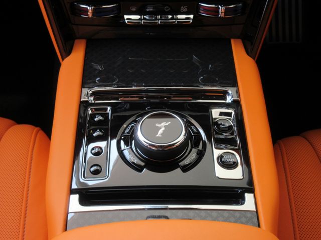 ROLLS-ROYCE ROLLS-ROYCE Cullinan 2025