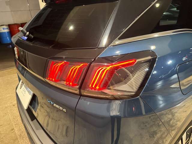 PEUGEOT PEUGEOT 3008 2023