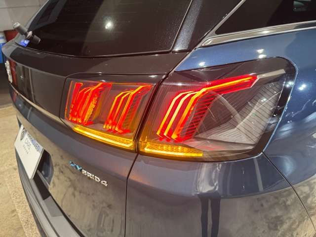 PEUGEOT PEUGEOT 3008 2023