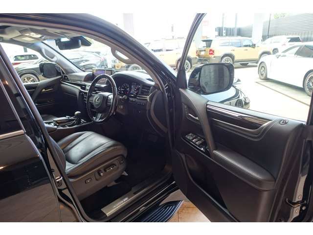 TOYOTA LEXUS LX570 AWD 2016