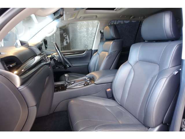 TOYOTA LEXUS LX570 AWD 2016