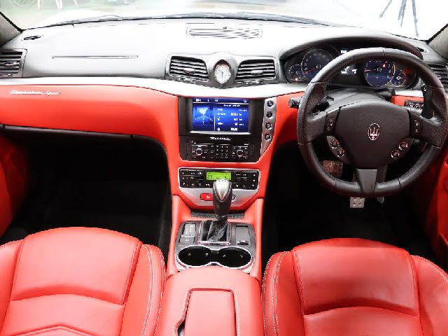 MASERATI MASERATI GRANTURISMO 2014