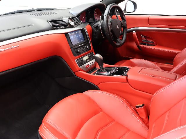 MASERATI MASERATI GRANTURISMO 2014