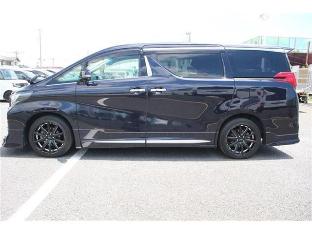 TOYOTA ALPHARD 2015