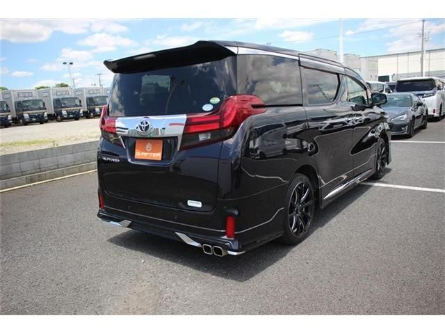 TOYOTA ALPHARD 2015