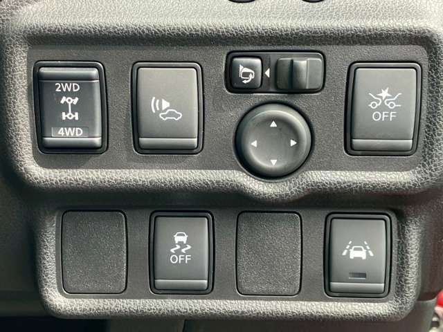 NISSAN NOTE 4WD 2018