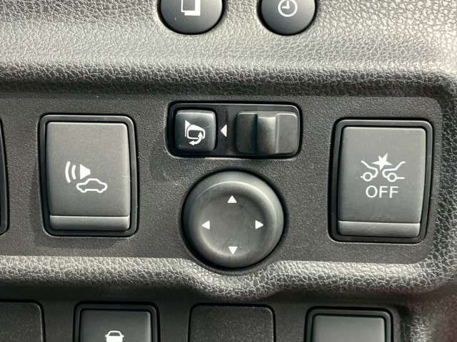 NISSAN NOTE 4WD 2018