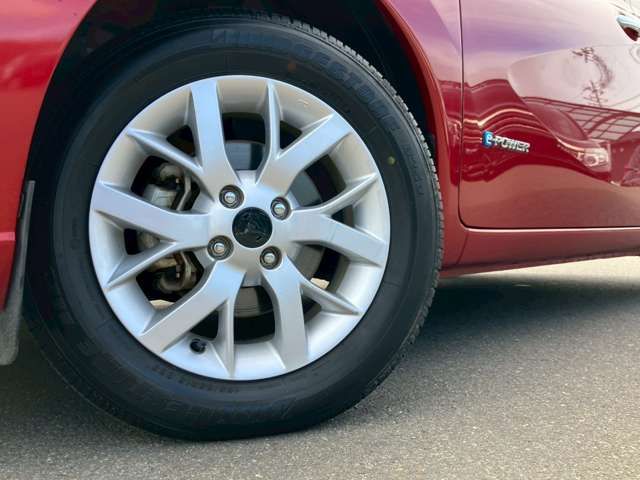 NISSAN NOTE 4WD 2018