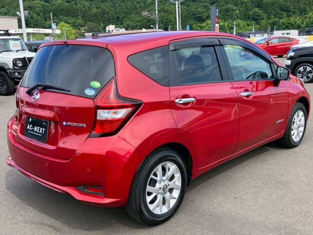 NISSAN NOTE 4WD 2018