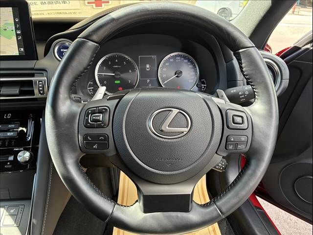 TOYOTA LEXUS IS300h 2022