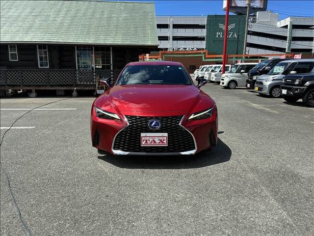 TOYOTA LEXUS IS300h 2022