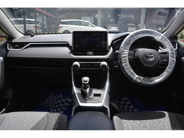 TOYOTA RAV4 2WD 2021