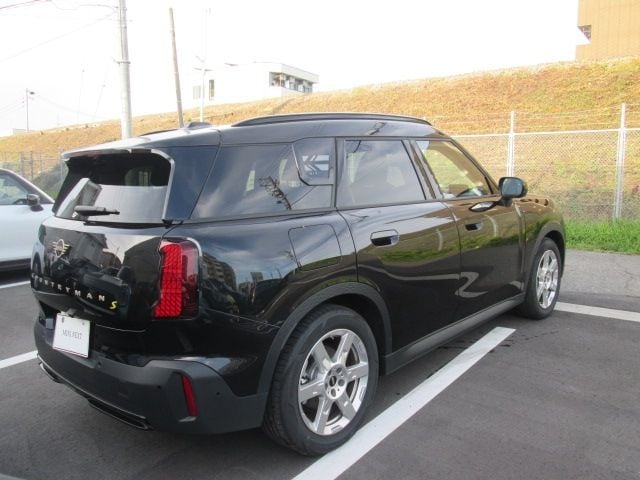 BMW MINI COUNTRYMAN 2024