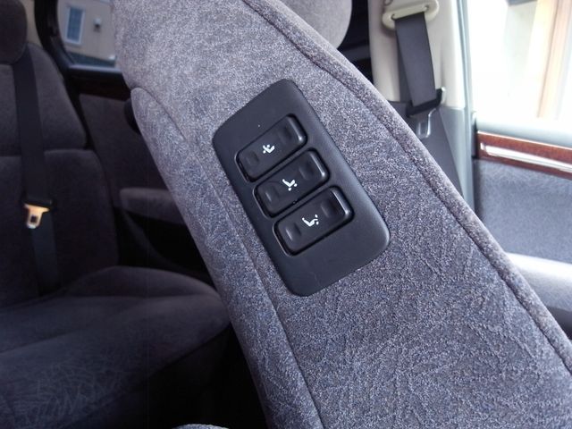 NISSAN PRESIDENT 2005