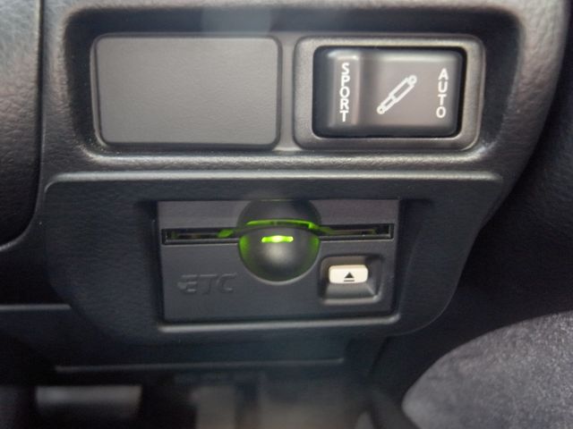 NISSAN PRESIDENT 2005