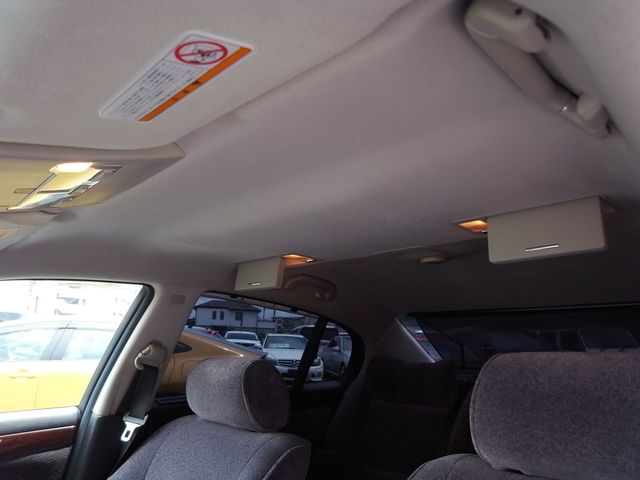 NISSAN PRESIDENT 2005