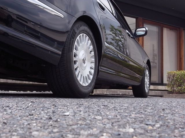 NISSAN PRESIDENT 2005