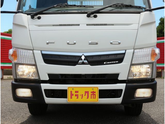 MITSUBISHI CANTER 2016