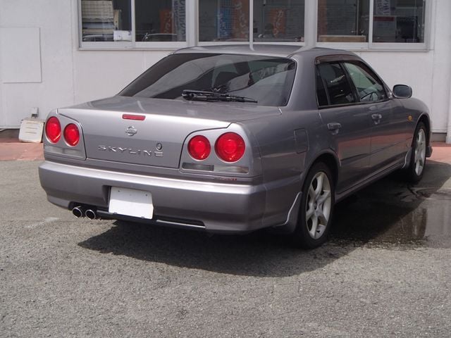 NISSAN SKYLINE 1999