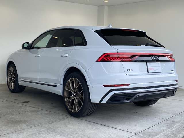 AUDI AUDI Q8 2024