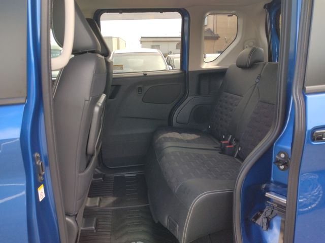 MITSUBISHI DELICA MINI 2024